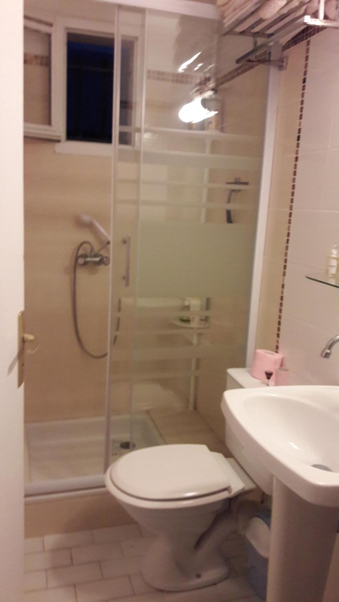 Chambre Privee Independante, Piscine Agde Dış mekan fotoğraf